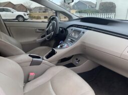 
										Toyota Prius full									