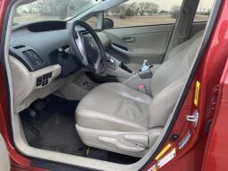 
										Toyota Prius full									