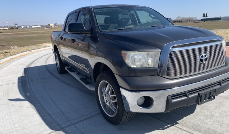 
								2011 Toyota Tundra full									