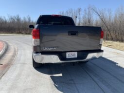 
										2011 Toyota Tundra full									