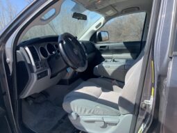 
										2011 Toyota Tundra full									