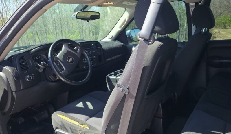 
								2012 Chevy Silverado full									