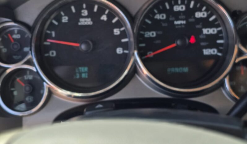 
								2012 Chevy Silverado full									