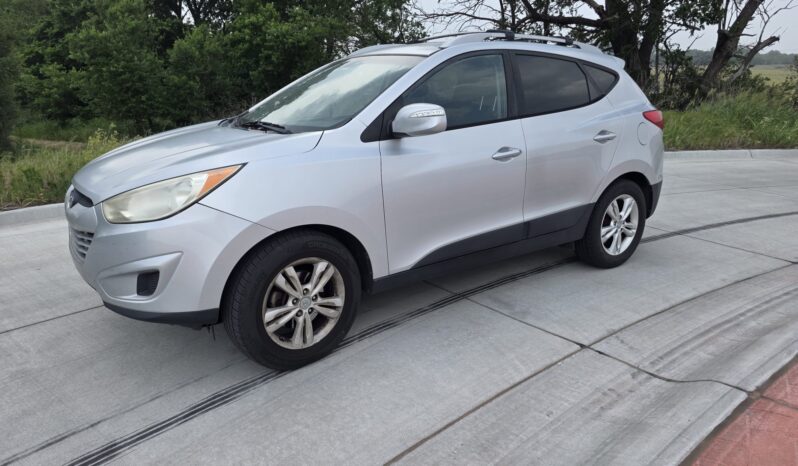
								2012  Hyundai Tuscan full									
