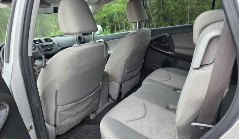 
								Toyato Rav4 2010 full									