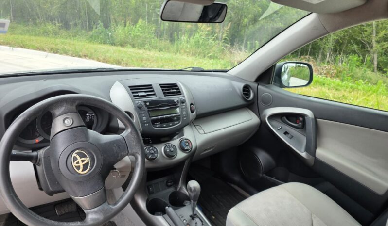 
								Toyato Rav4 2010 full									